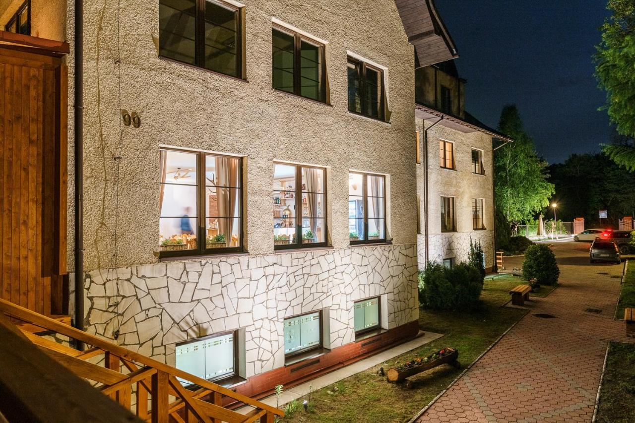 Zloty Jelen - Restauracja I Dom Goscinny Potok Zloty Kültér fotó