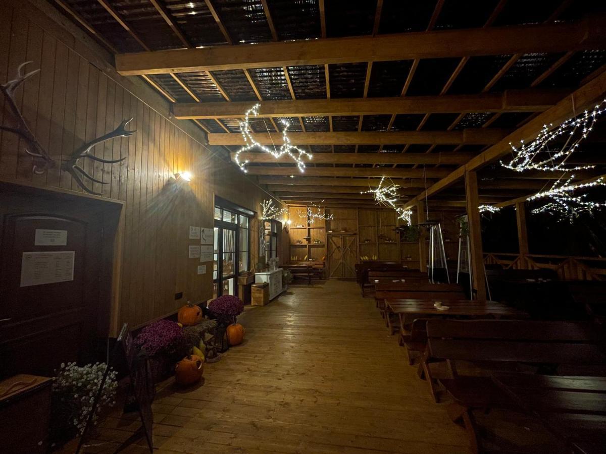 Zloty Jelen - Restauracja I Dom Goscinny Potok Zloty Kültér fotó
