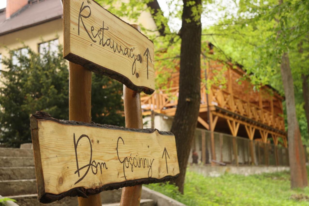 Zloty Jelen - Restauracja I Dom Goscinny Potok Zloty Kültér fotó